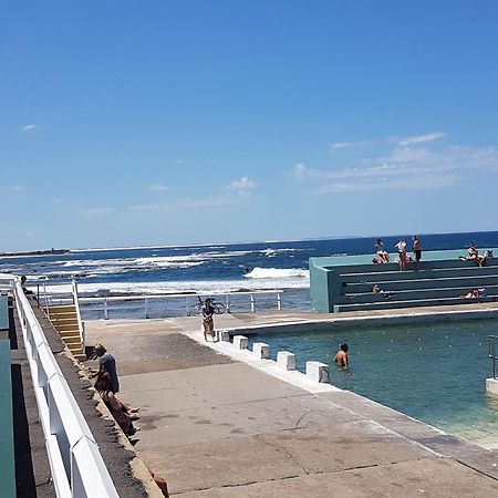 Arena Luxury Beachfront Apartment Ньюкасл Екстер'єр фото