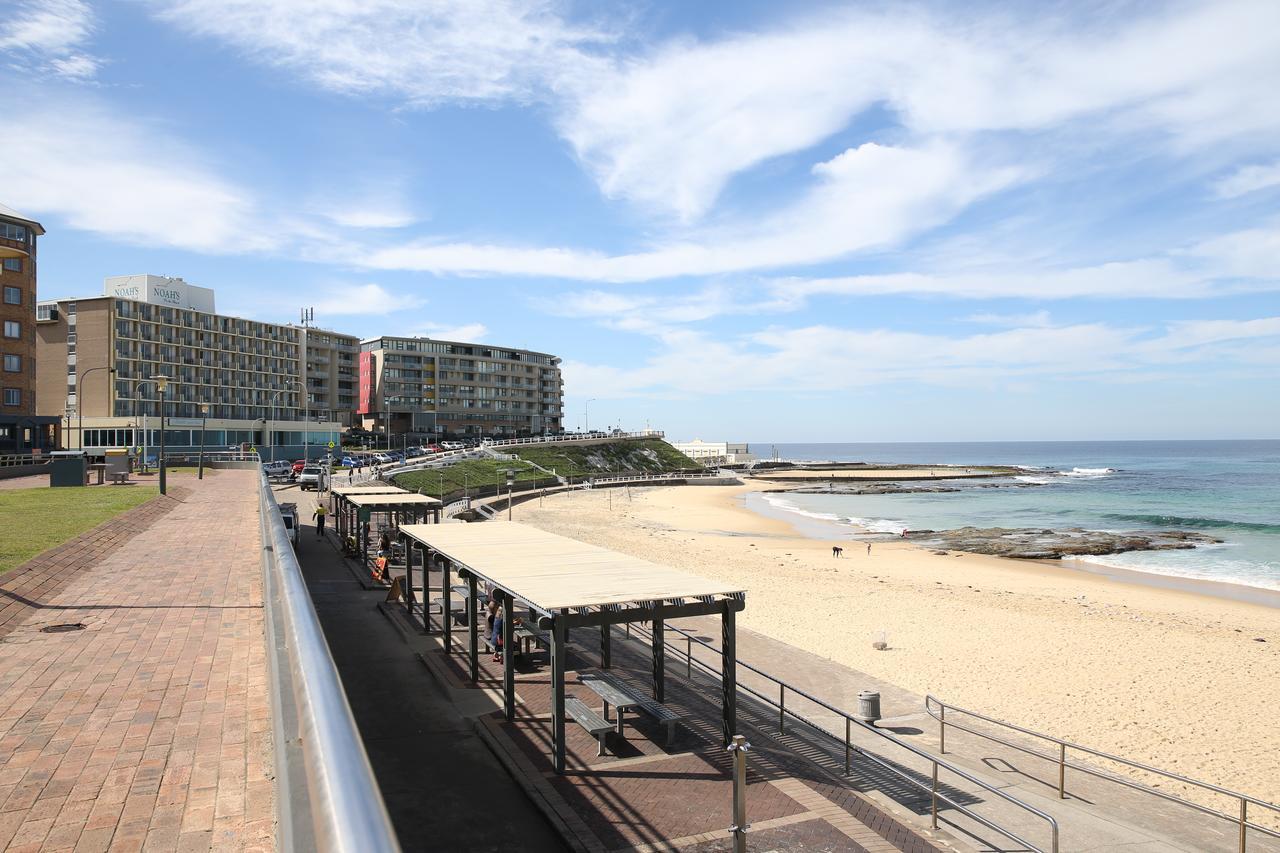 Arena Luxury Beachfront Apartment Ньюкасл Екстер'єр фото