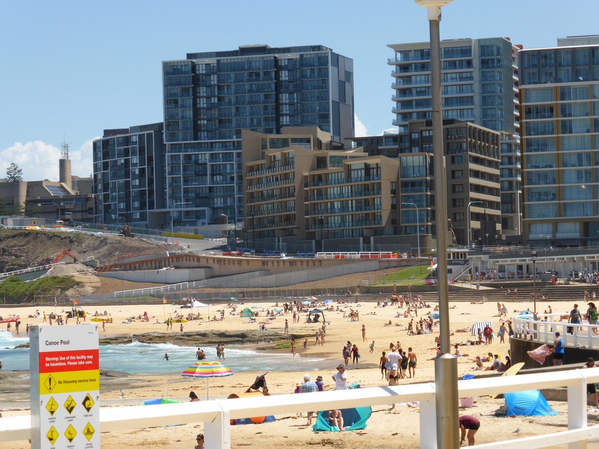 Arena Luxury Beachfront Apartment Ньюкасл Екстер'єр фото